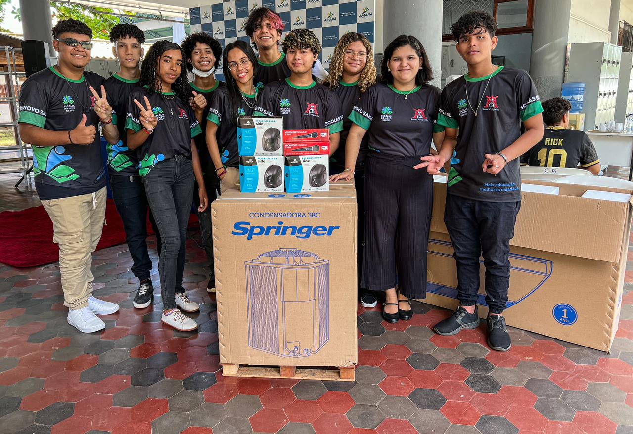 Equipamentos para as escolas